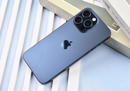 炉霍苹果维修点分享iPhone 15 Pro Max屏幕更换全新实操风险 